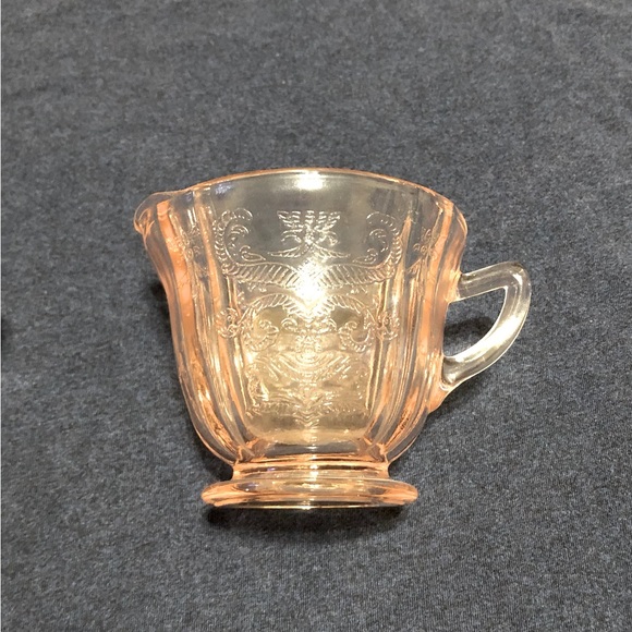 Vintage pink depression sugar and creamer set - Picture 5 of 5